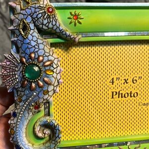 #251-New seahorse embellished 4X6 Picture Frame 🖼️ with  plastic window